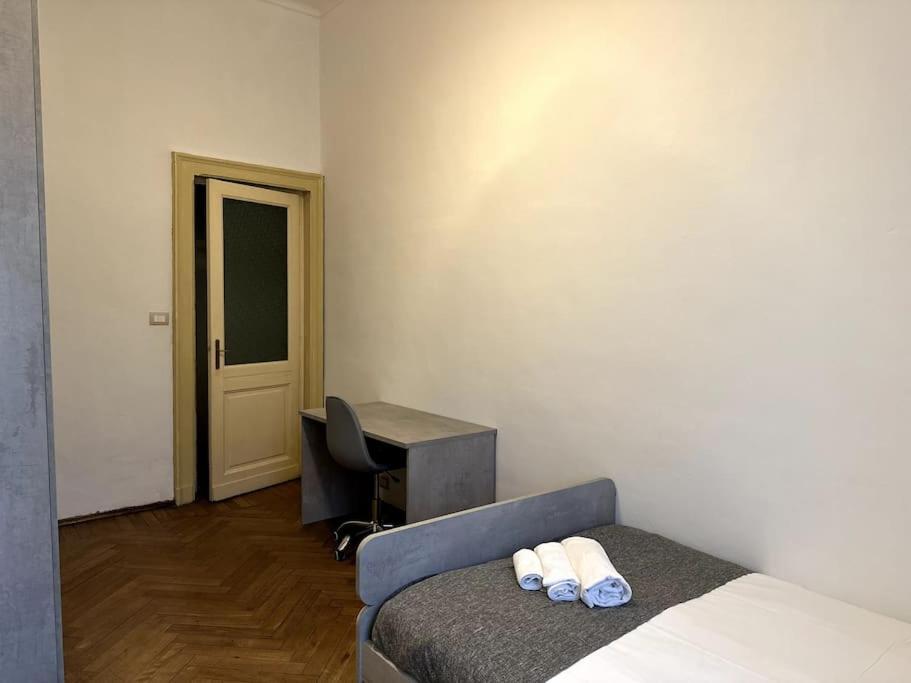 Spacious And Stylish Apartment In The City Center Turin Extérieur photo