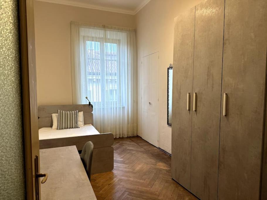 Spacious And Stylish Apartment In The City Center Turin Extérieur photo